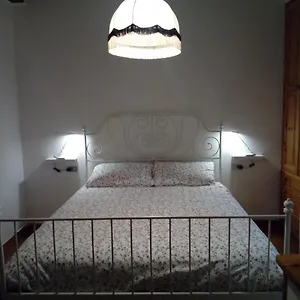 Center, Contrada Del Prato Apartment